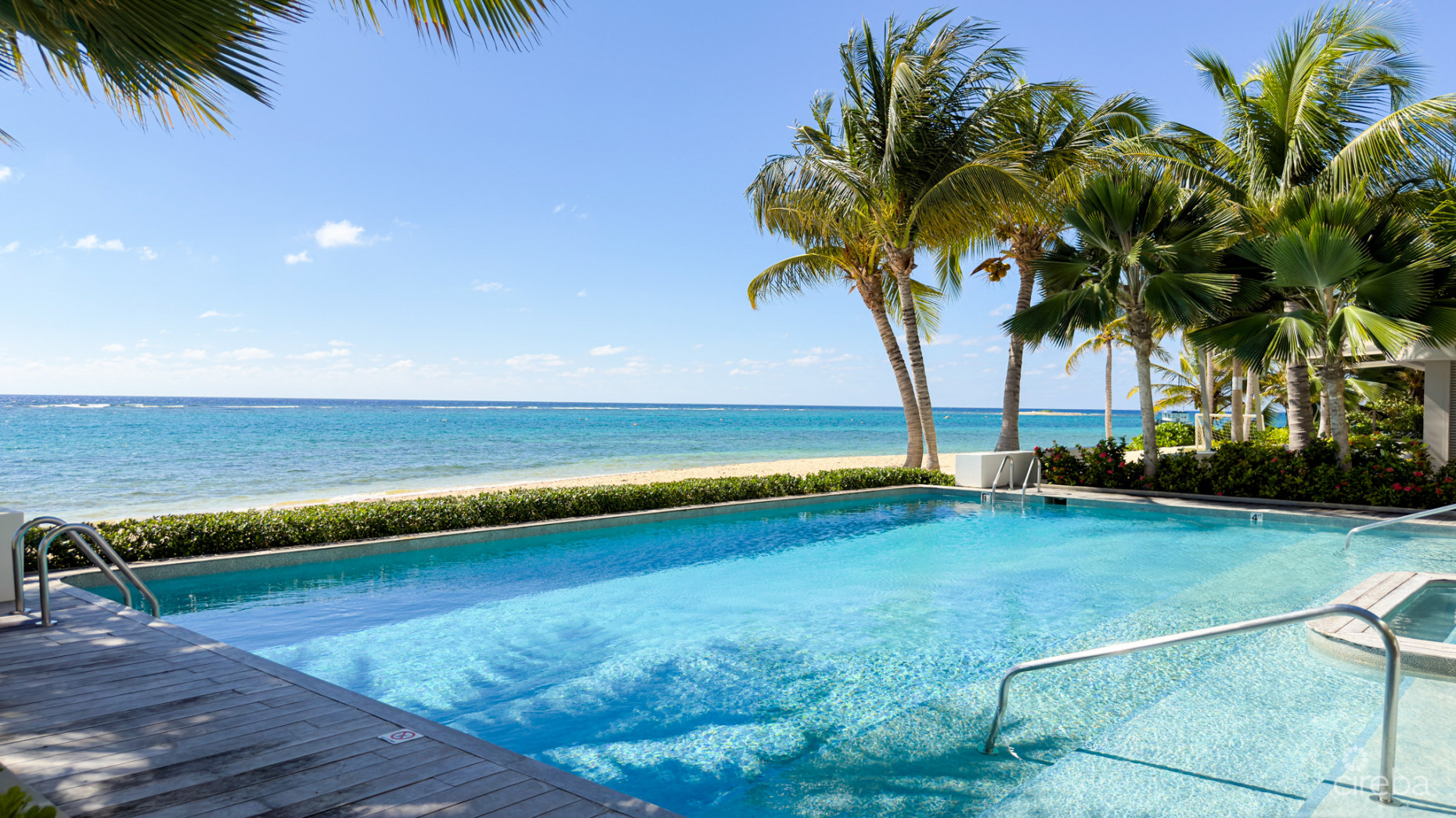 TIDES BEACHFRONT RESIDENCE