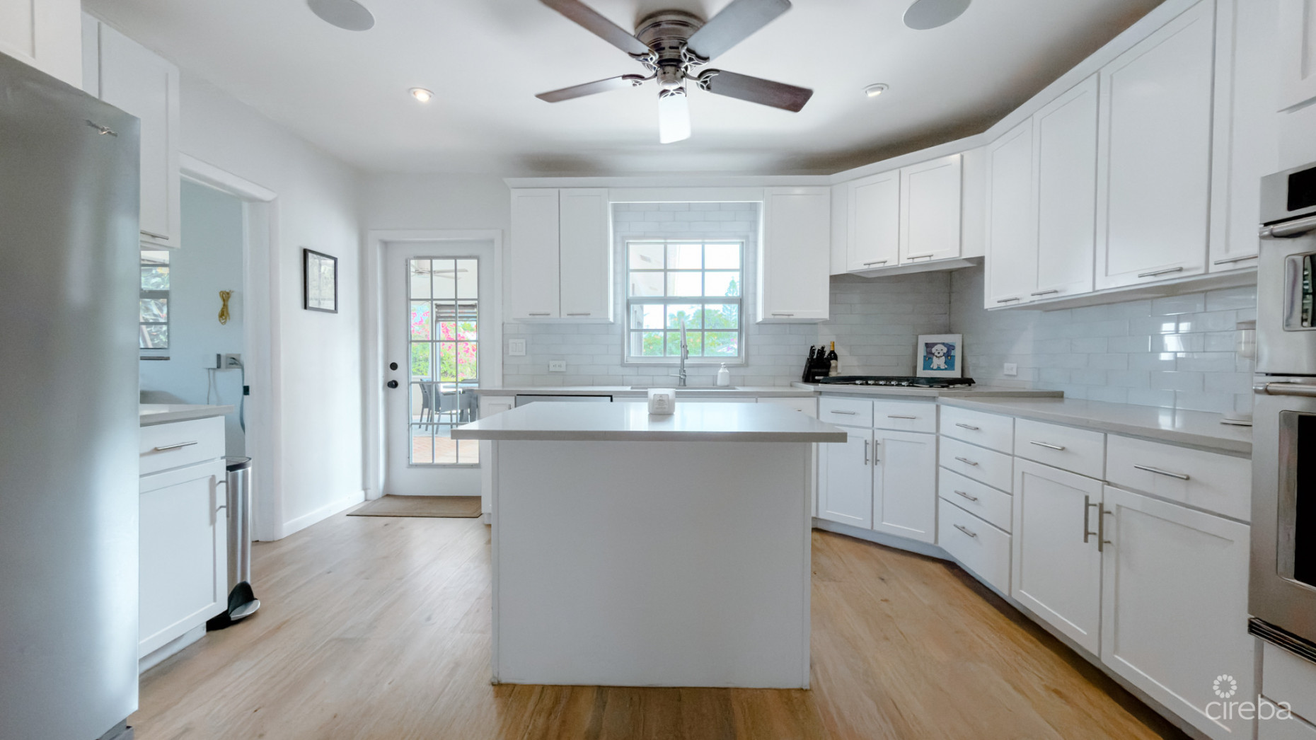 WEST BAY FAMILY HOME WITH POOL