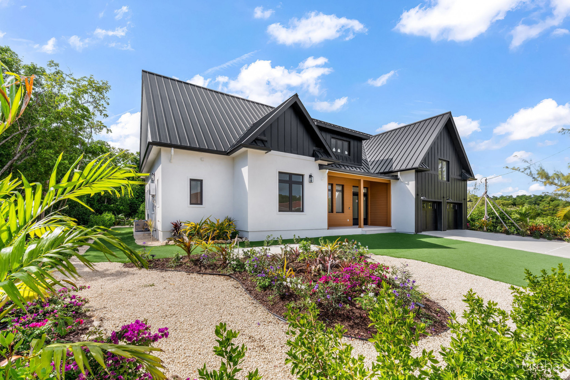 BEL AIR DR, SOUTH SOUND - CUSTOM NEW BUILD