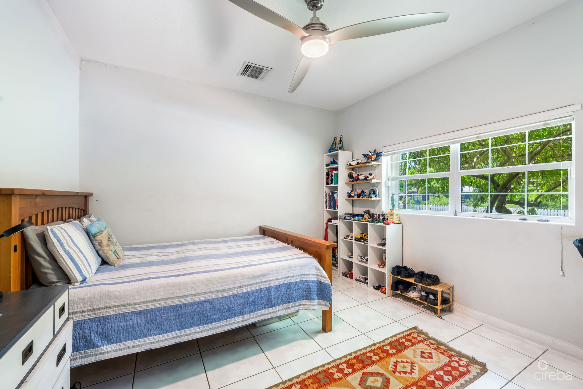 MULBERRY DRIVE 35, SOUTH SOUND HOME