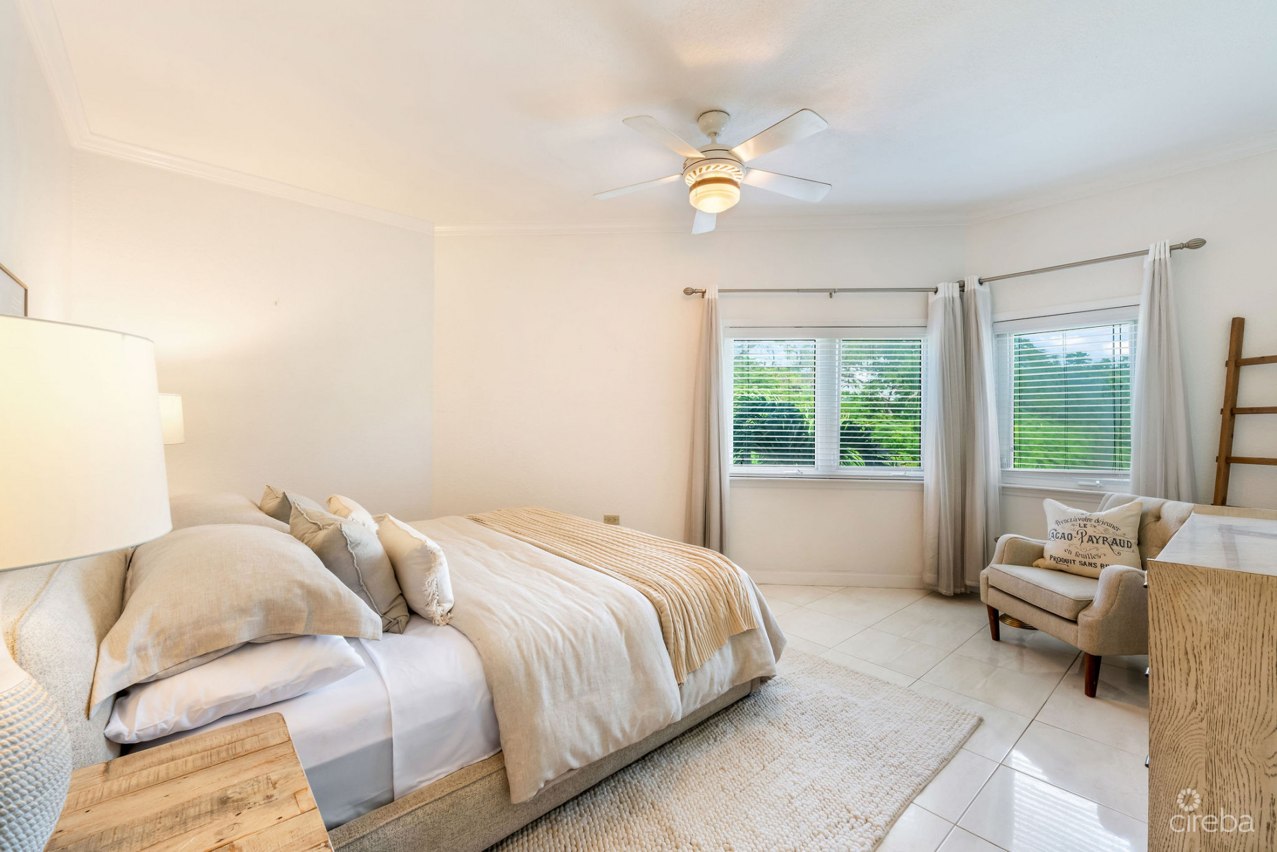 POINSETTIA PENTHOUSE B7, SEVEN MILE CORRIDOR