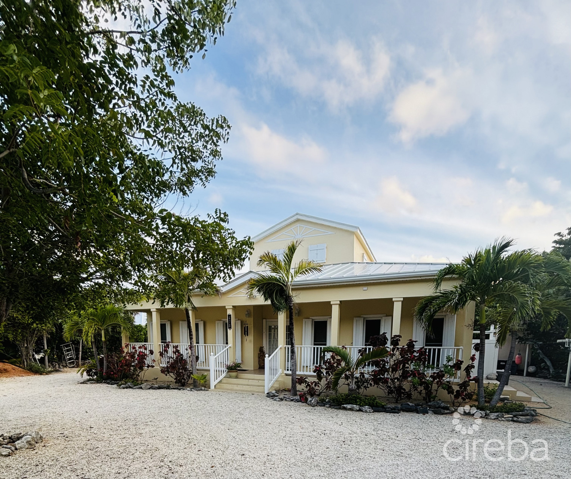SOUTHSIDE HOME AND BLUFFSIDE COTTAGE