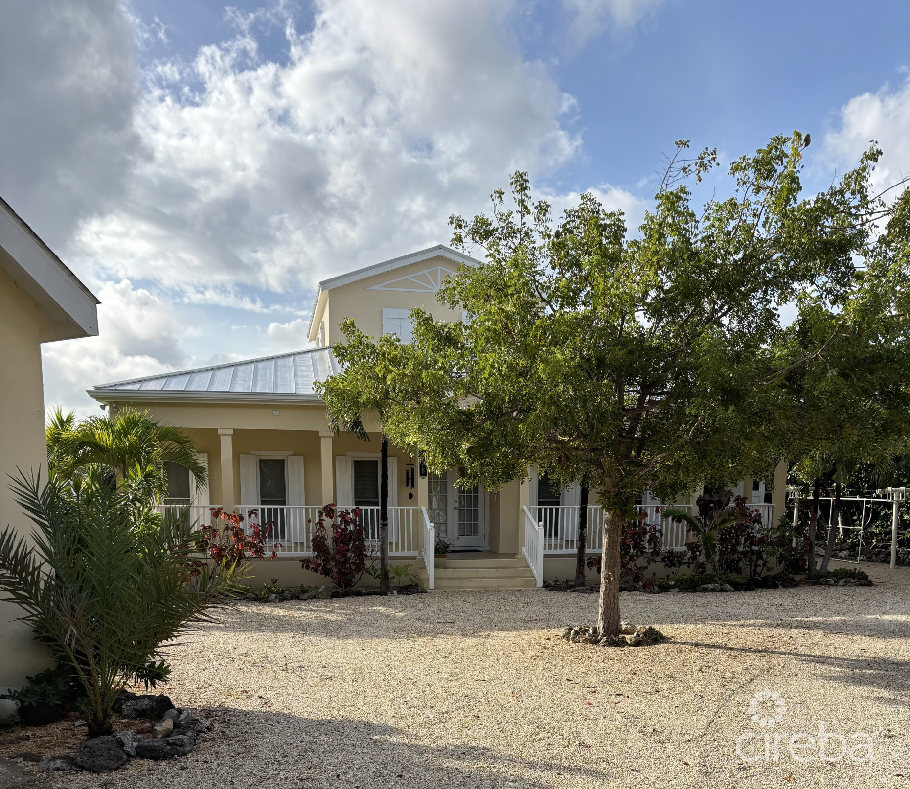 SOUTHSIDE HOME AND BLUFFSIDE COTTAGE