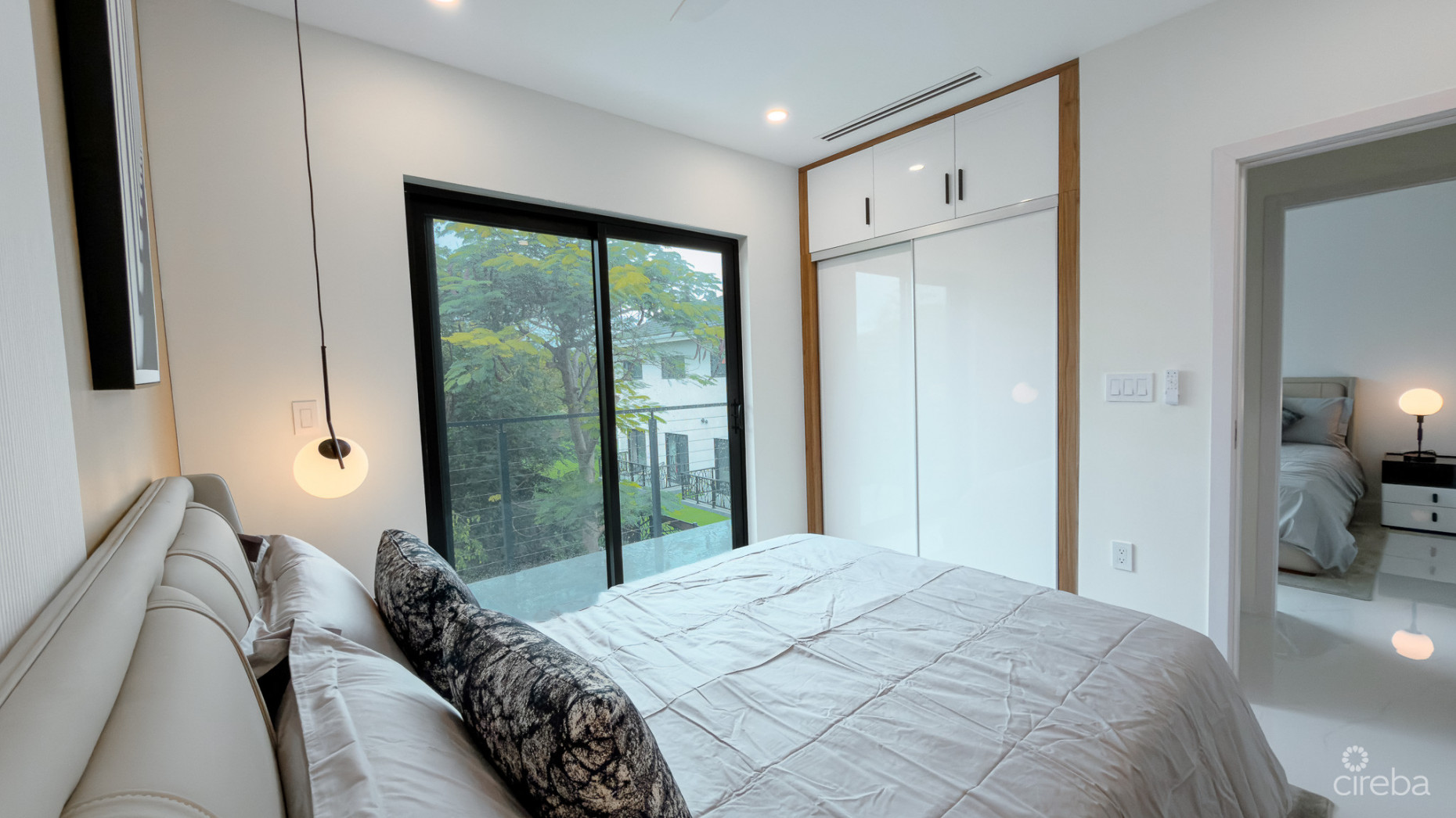 ARZA 3 BED CORNER CONDO