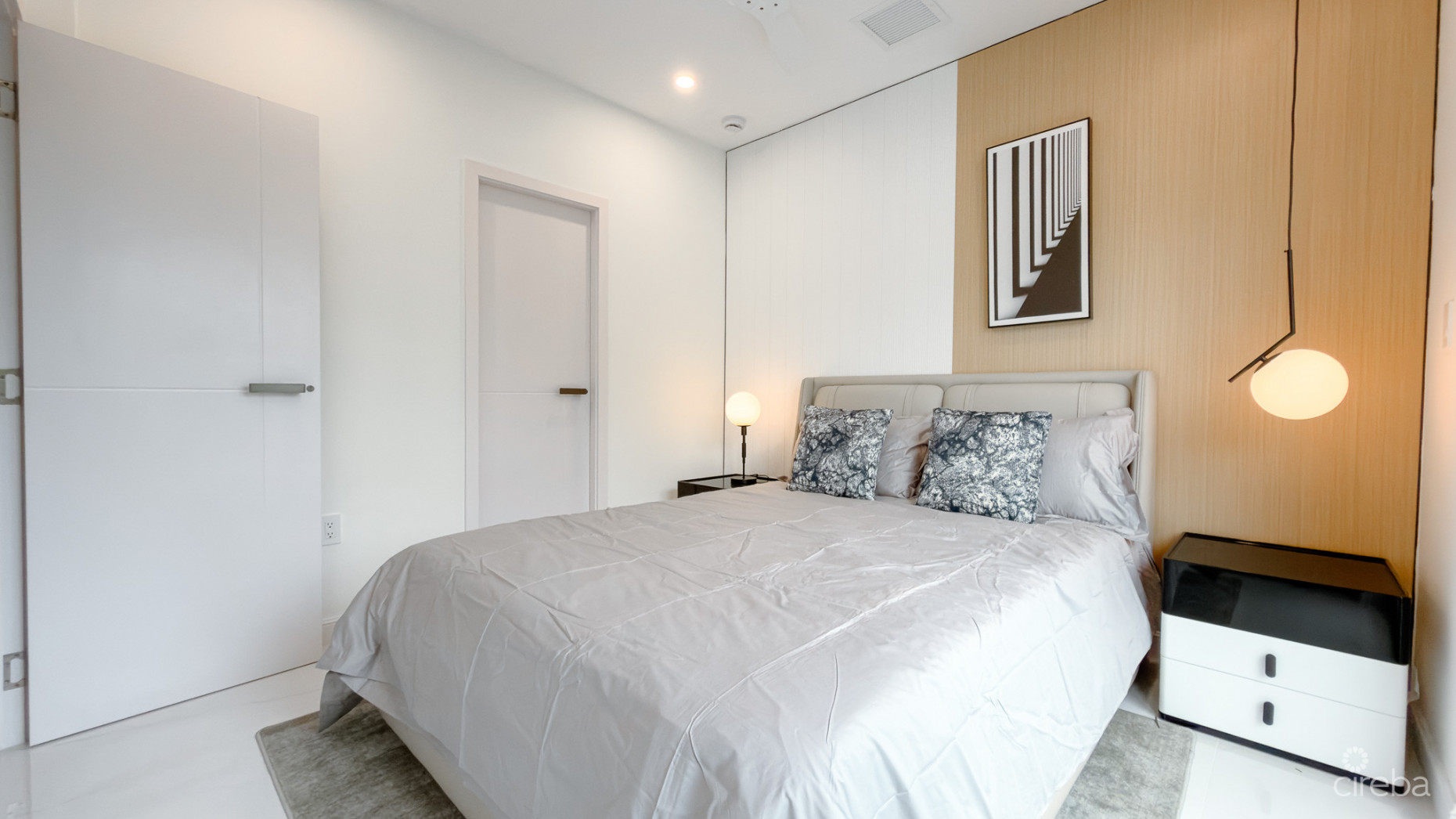 ARZA 3 BED CORNER CONDO