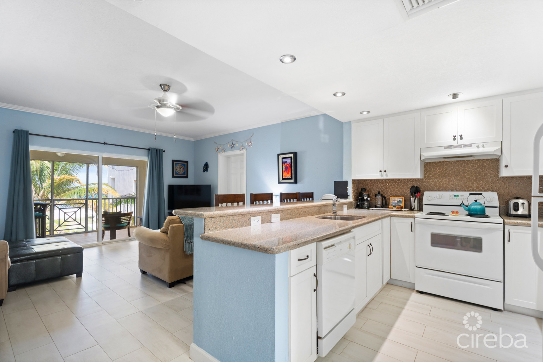 THE RETREAT 12, RUM POINT CONDO WITH BEACH VIEW