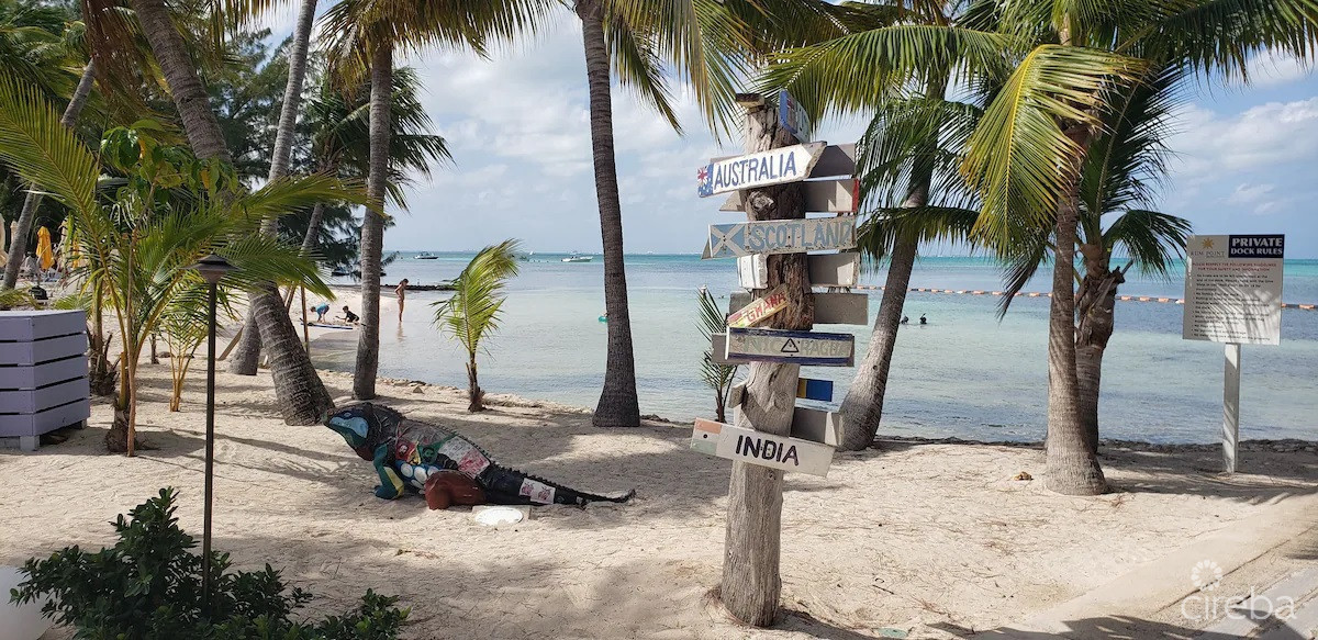 THE RETREAT 12, RUM POINT CONDO WITH BEACH VIEW
