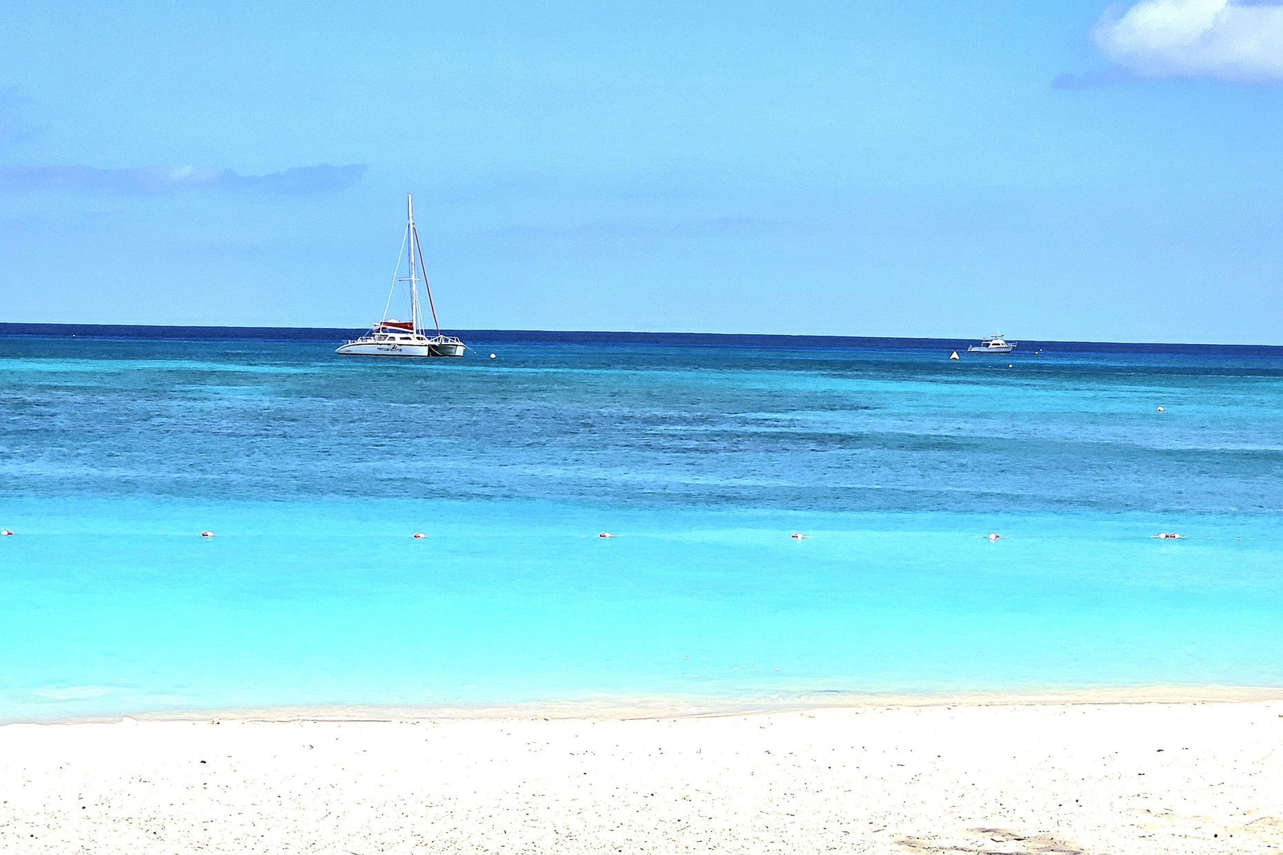 VILLAS OF THE GALLEON CONDO SEVEN MILE BEACH