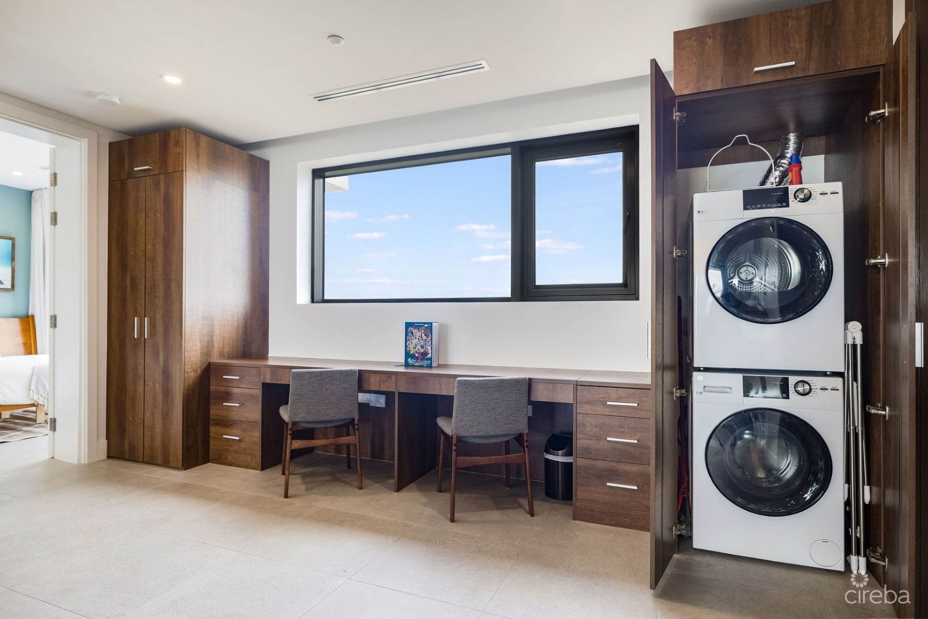 LUXURY VIDA  OCEAN ADVENTURE ECO LODGE