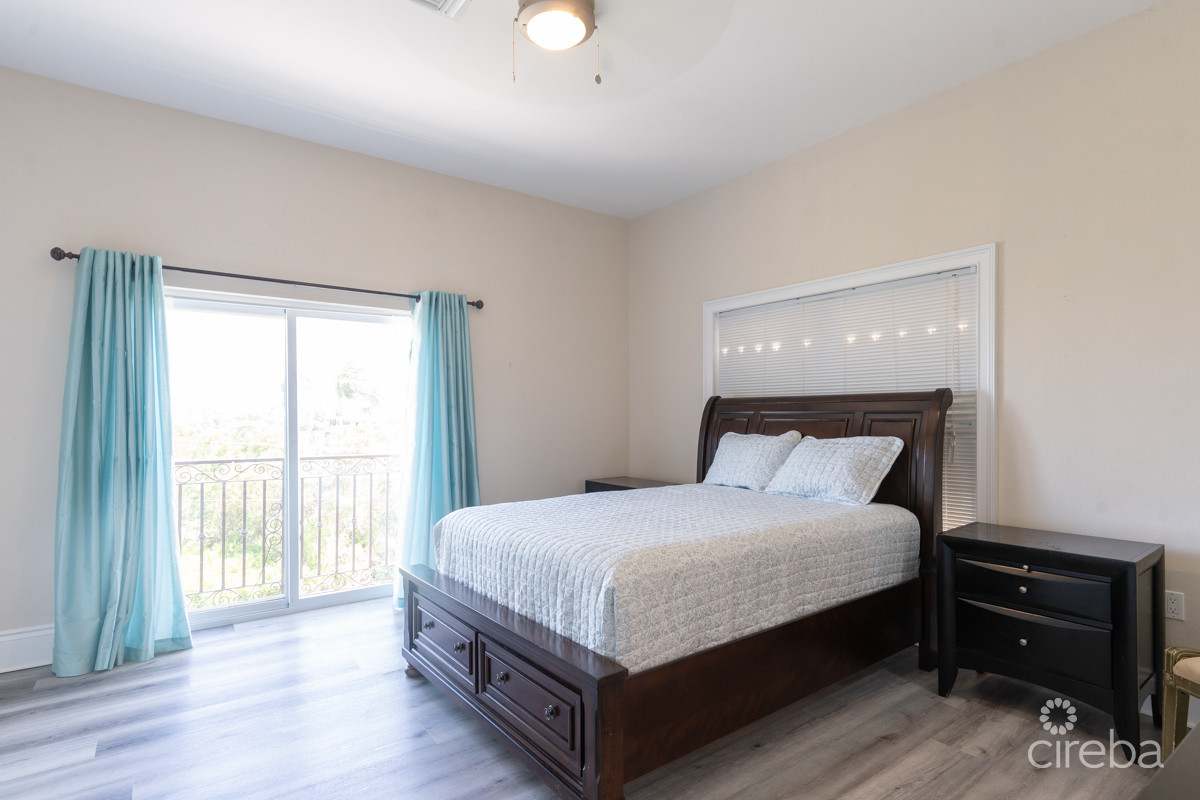 REDUCED | TURNBERRY EAST, CRYSTAL HARBOUR