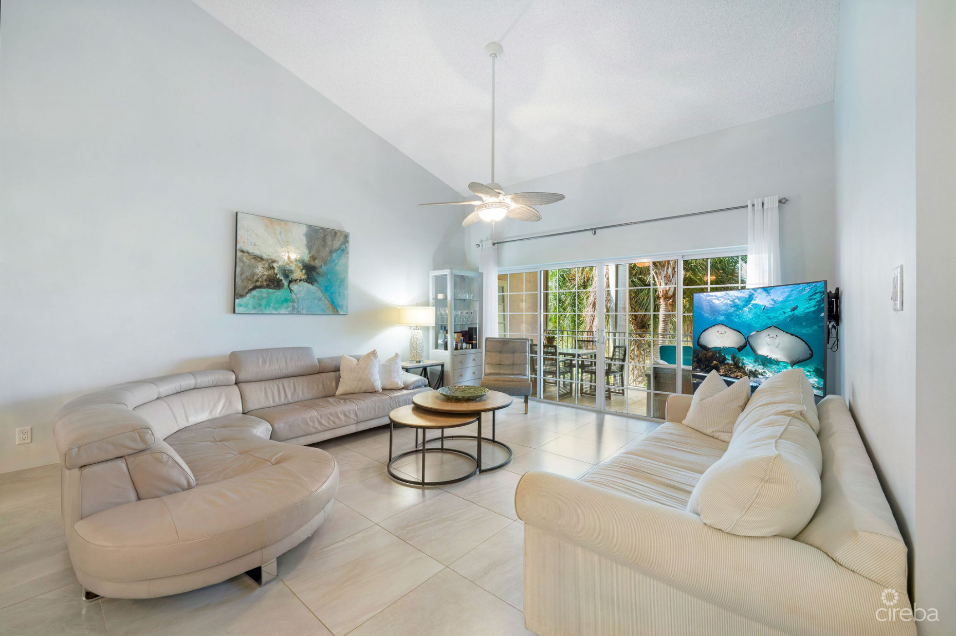 BRITANNIA LIONS COURT 322, SEVEN MILE BEACH CORRIDOR