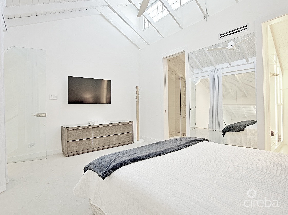 VILLAS OF THE GALLEON #39 - STUNNING REMODEL