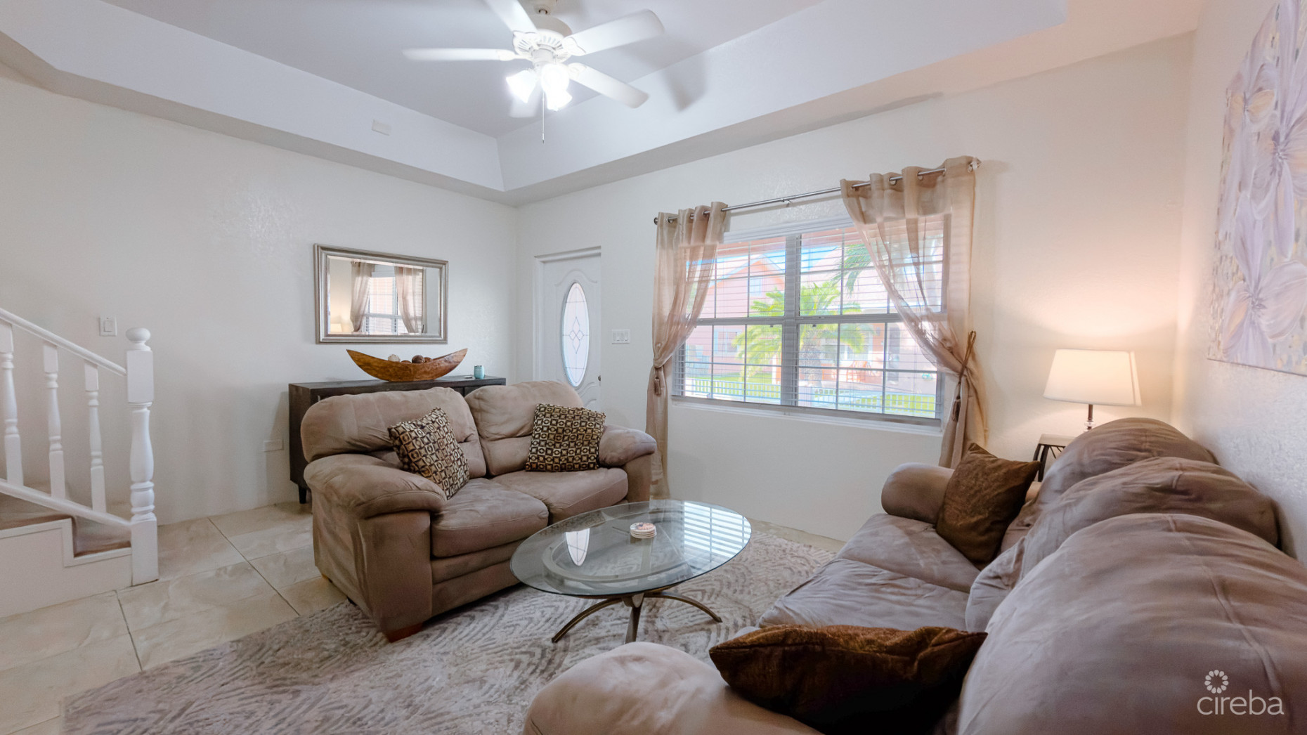 CREST PALMS TOWNHOUSE