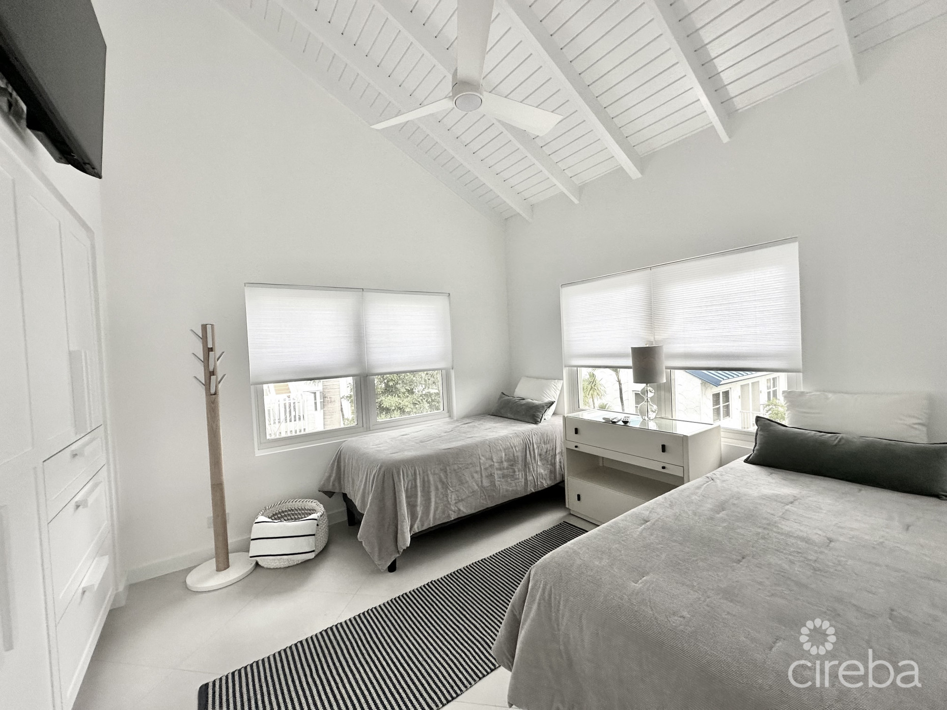 VILLAS OF THE GALLEON #39 - STUNNING REMODEL