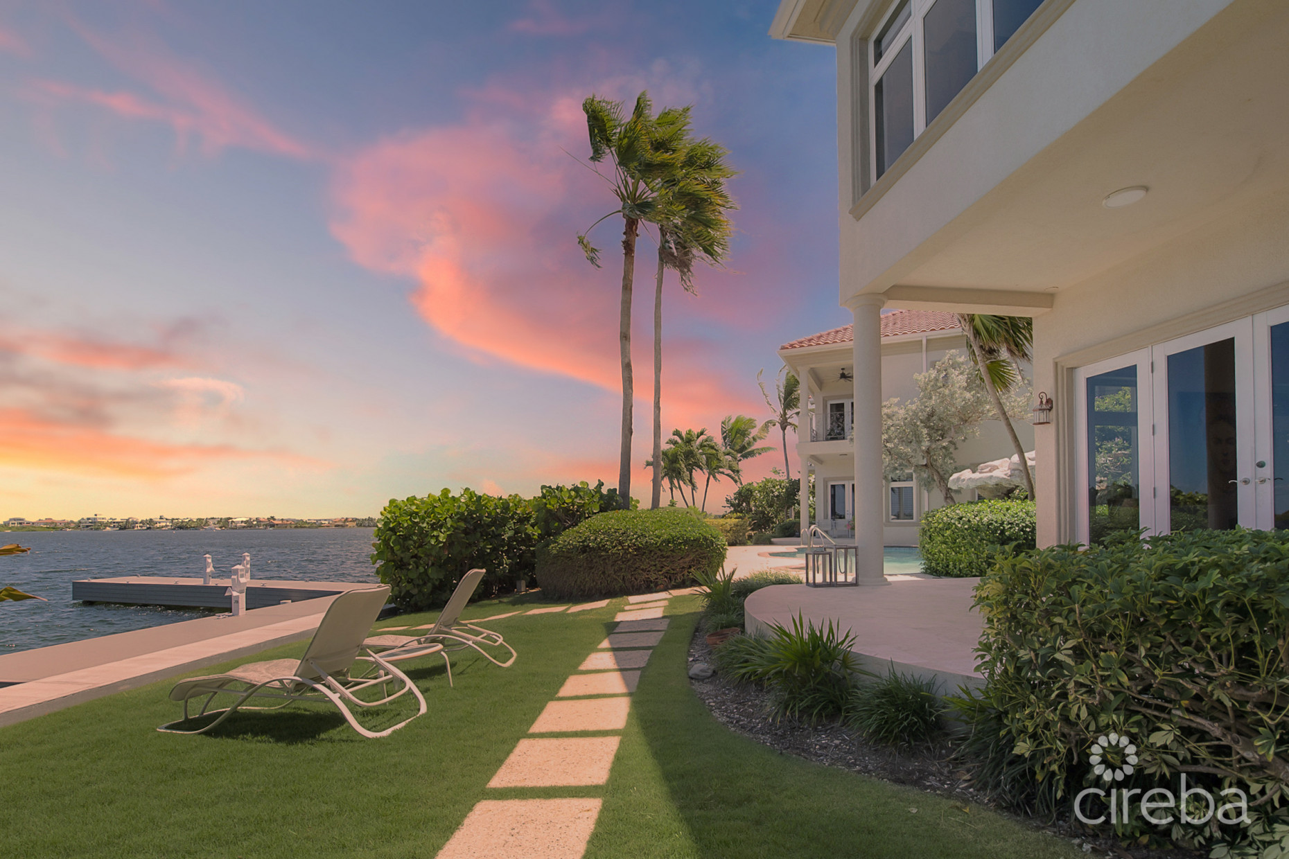 VISCAYA HOME, GOVERNOR'S HARBOUR CREEK