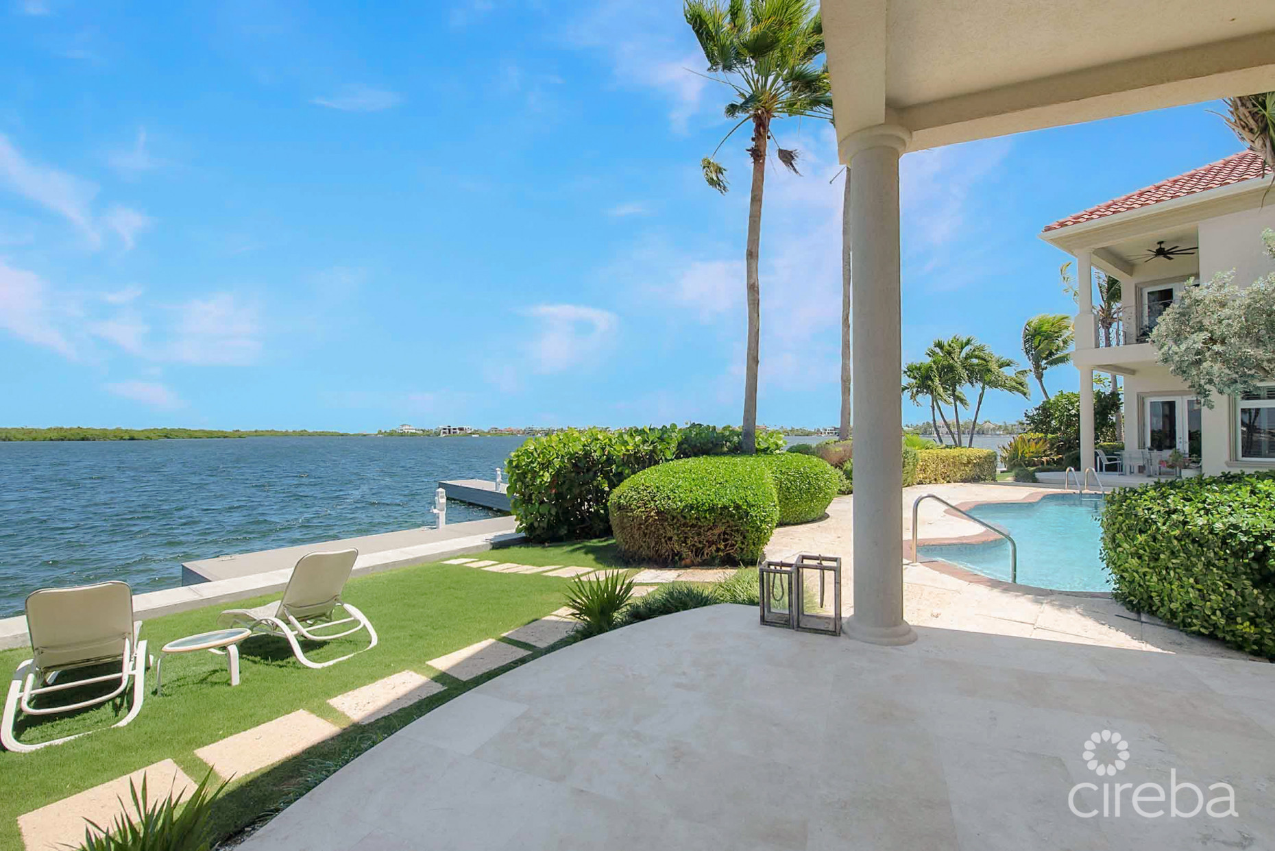 VISCAYA HOME, GOVERNOR'S HARBOUR CREEK