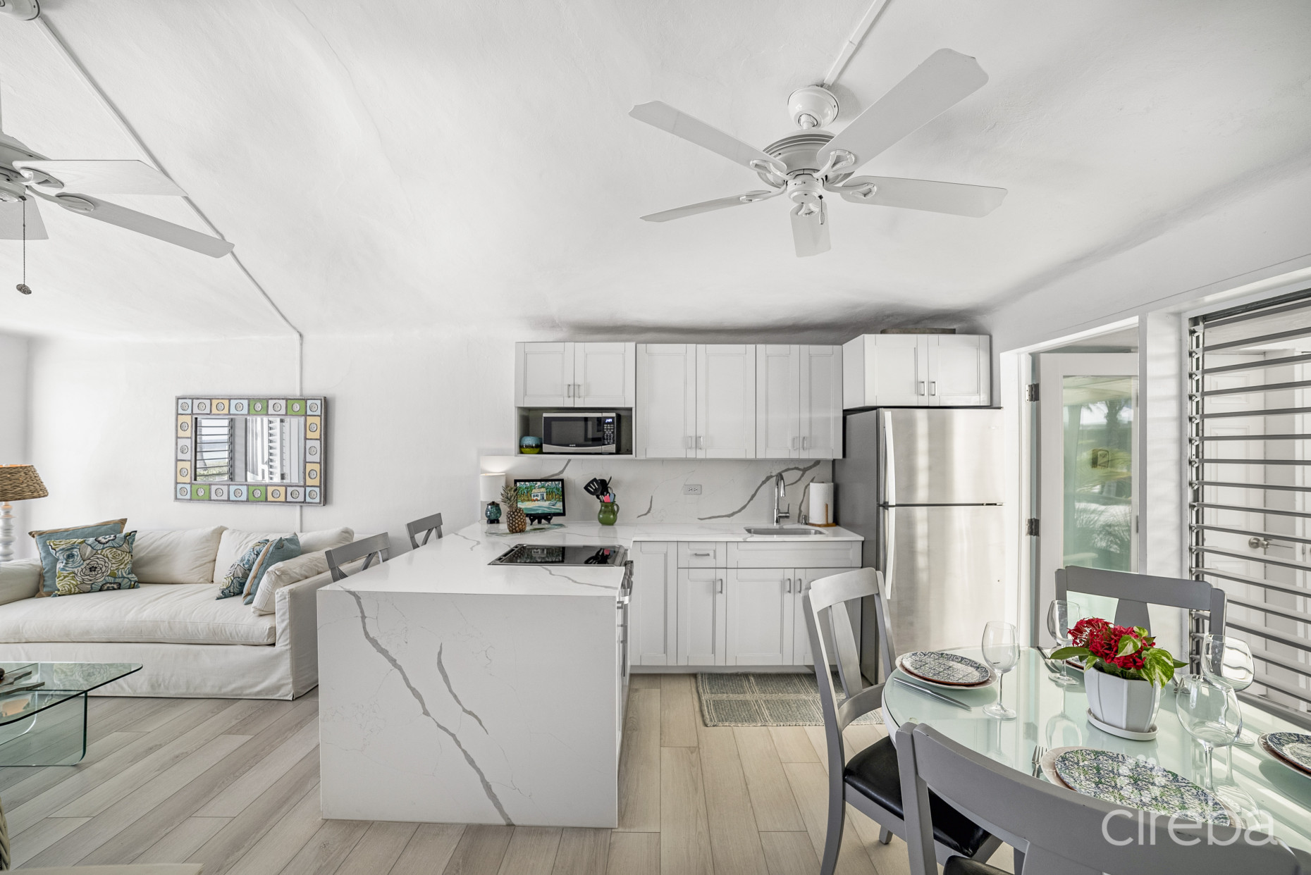 SEA LODGES OF CAYMAN KAI - PRIME ONE BEDROOM BEACHFRONT CONDO