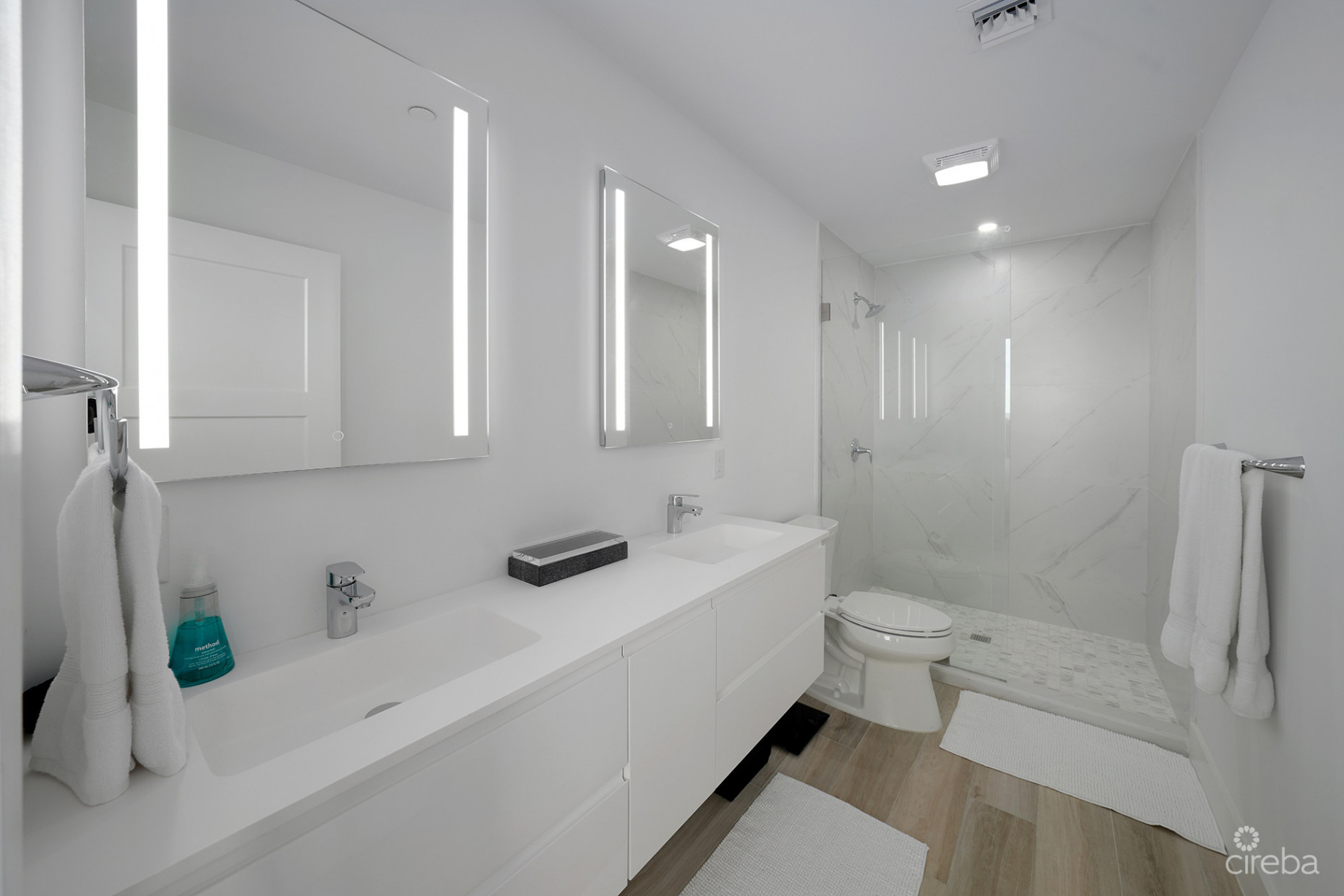 SUNSET POINT - SIGNATURE PENTHOUSE WITH VENDOR FINANCING!