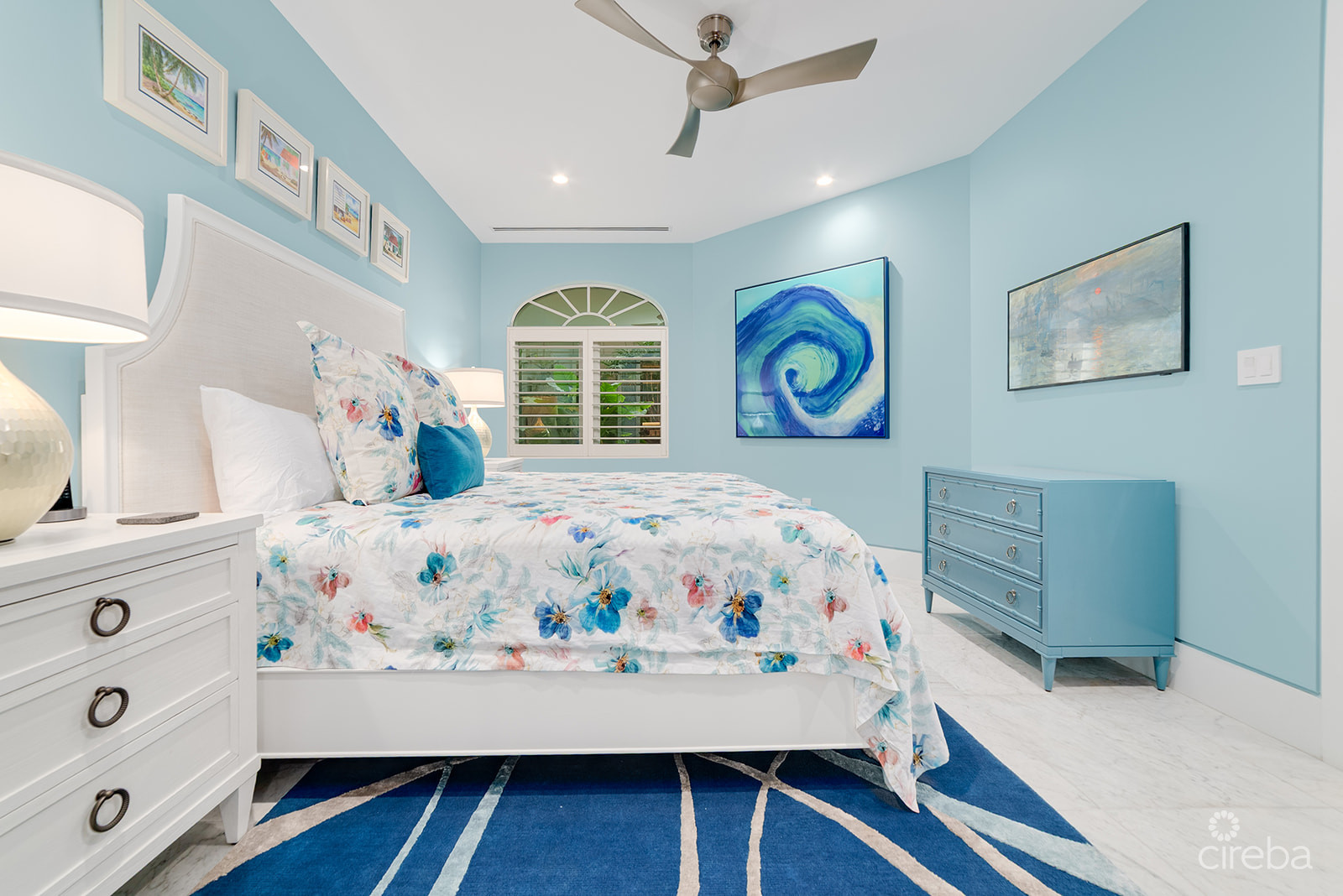 LUXURY SEVEN MILE BEACH CONDO - MANDALAY UNIT ONE