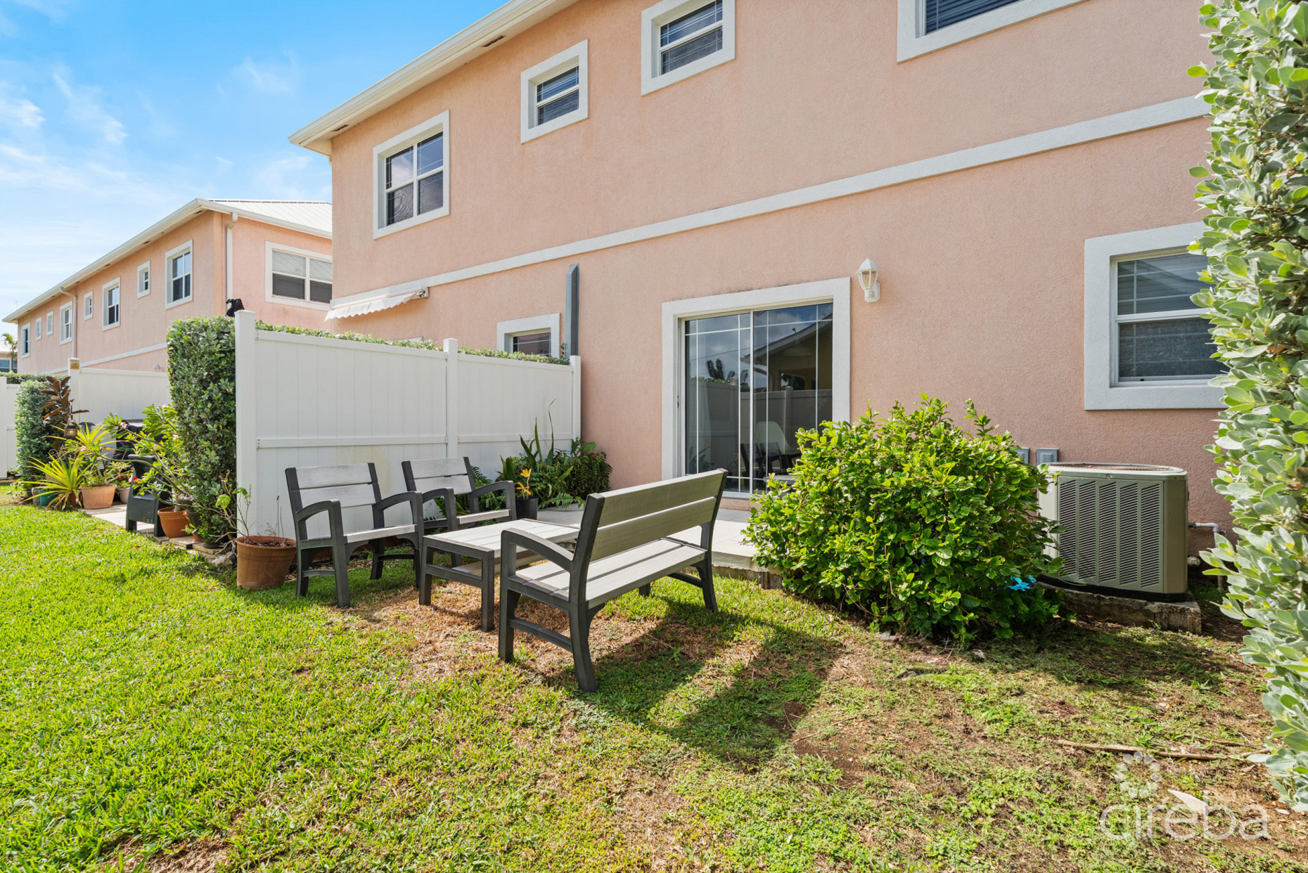 SOUTHERN SKIES 10, SOUTH SOUND HOME