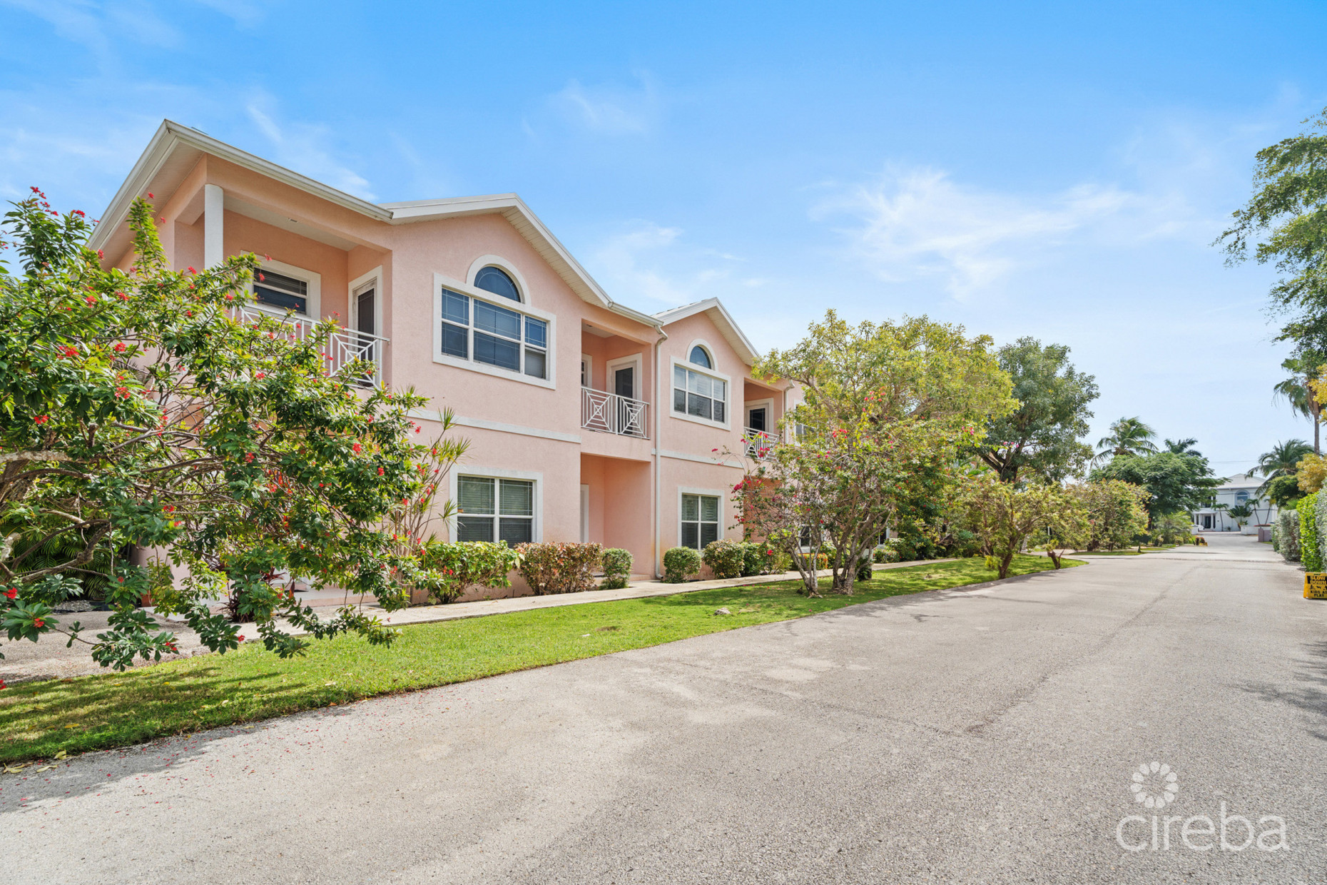 SOUTHERN SKIES 10, SOUTH SOUND HOME