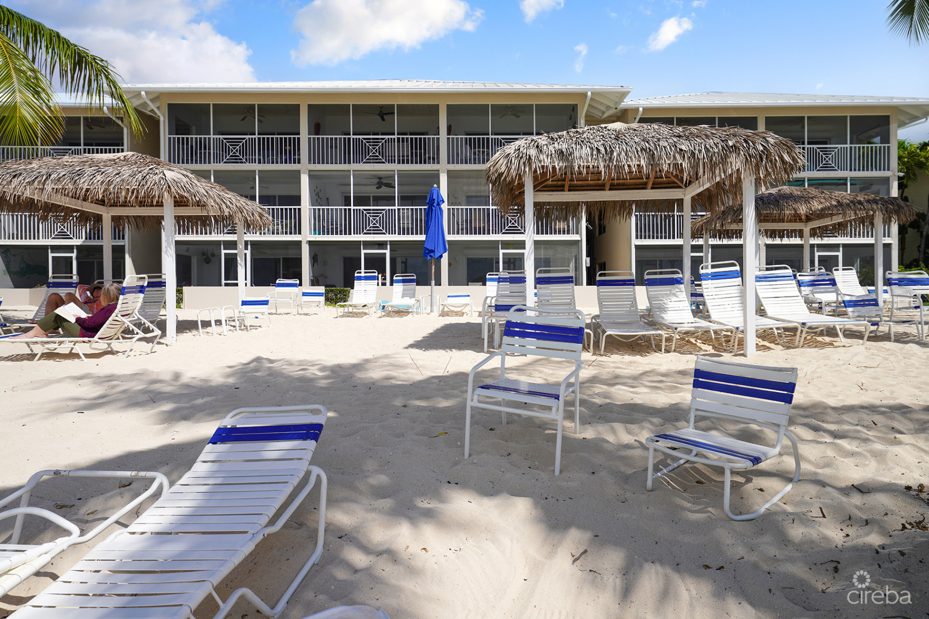 DISCOVERY POINT CLUB BEACHFRONT