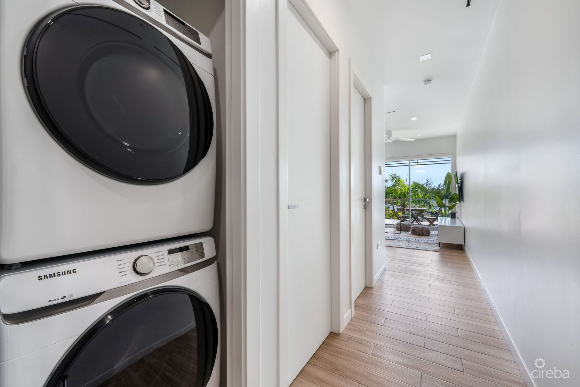 ONE CANAL POINT 324, SEVEN MILE CORRIDOR