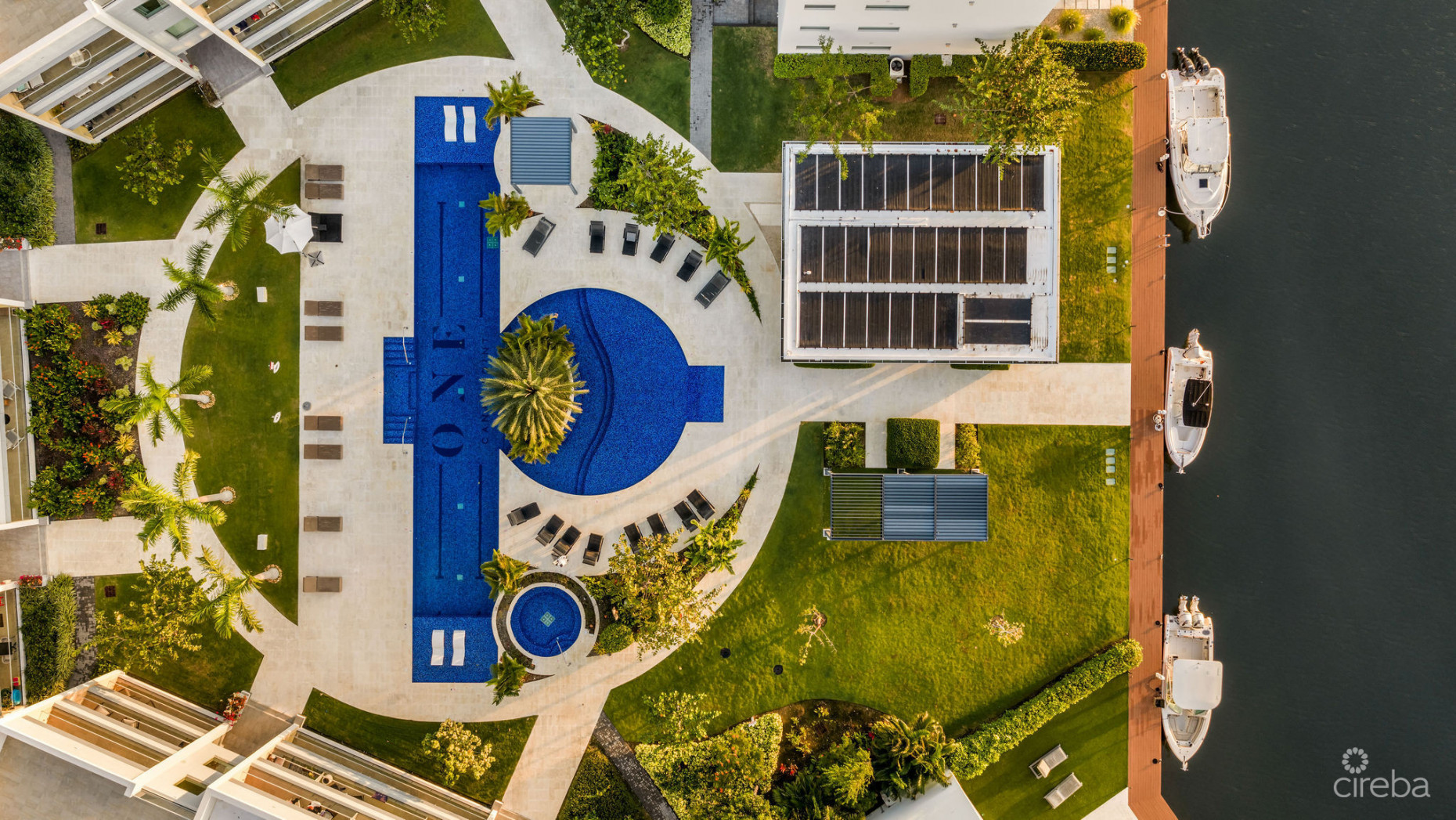 ONE CANAL POINT 324, SEVEN MILE CORRIDOR