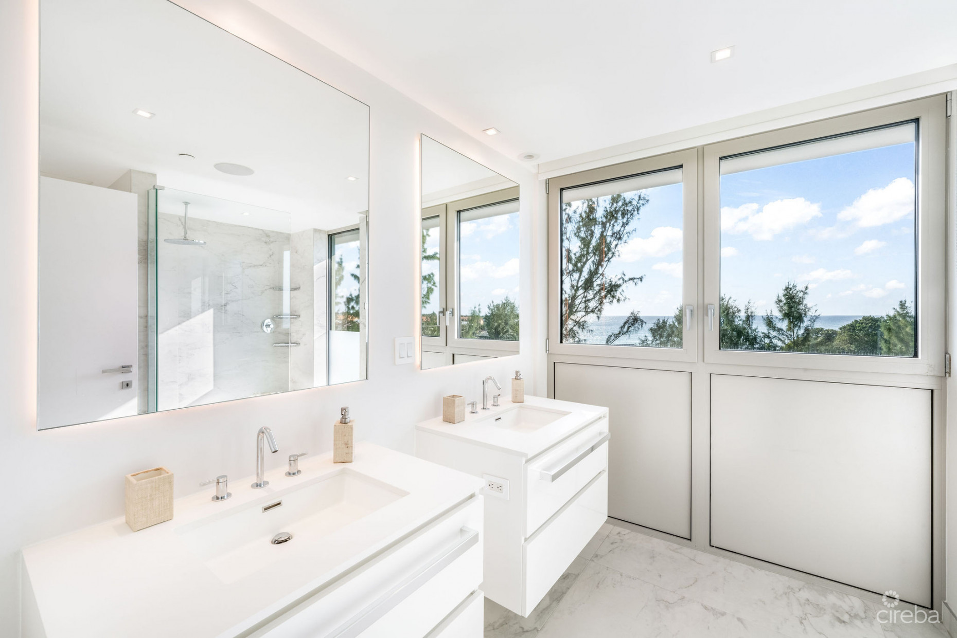 TIDES RESIDENCE 308 - WEST FACING CORNER