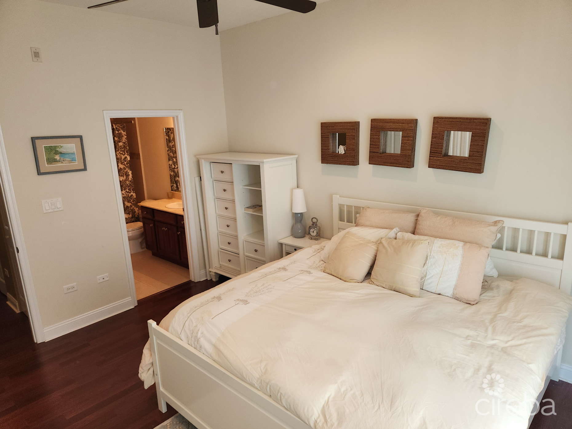 VILLA ROYALE W/STUDIO