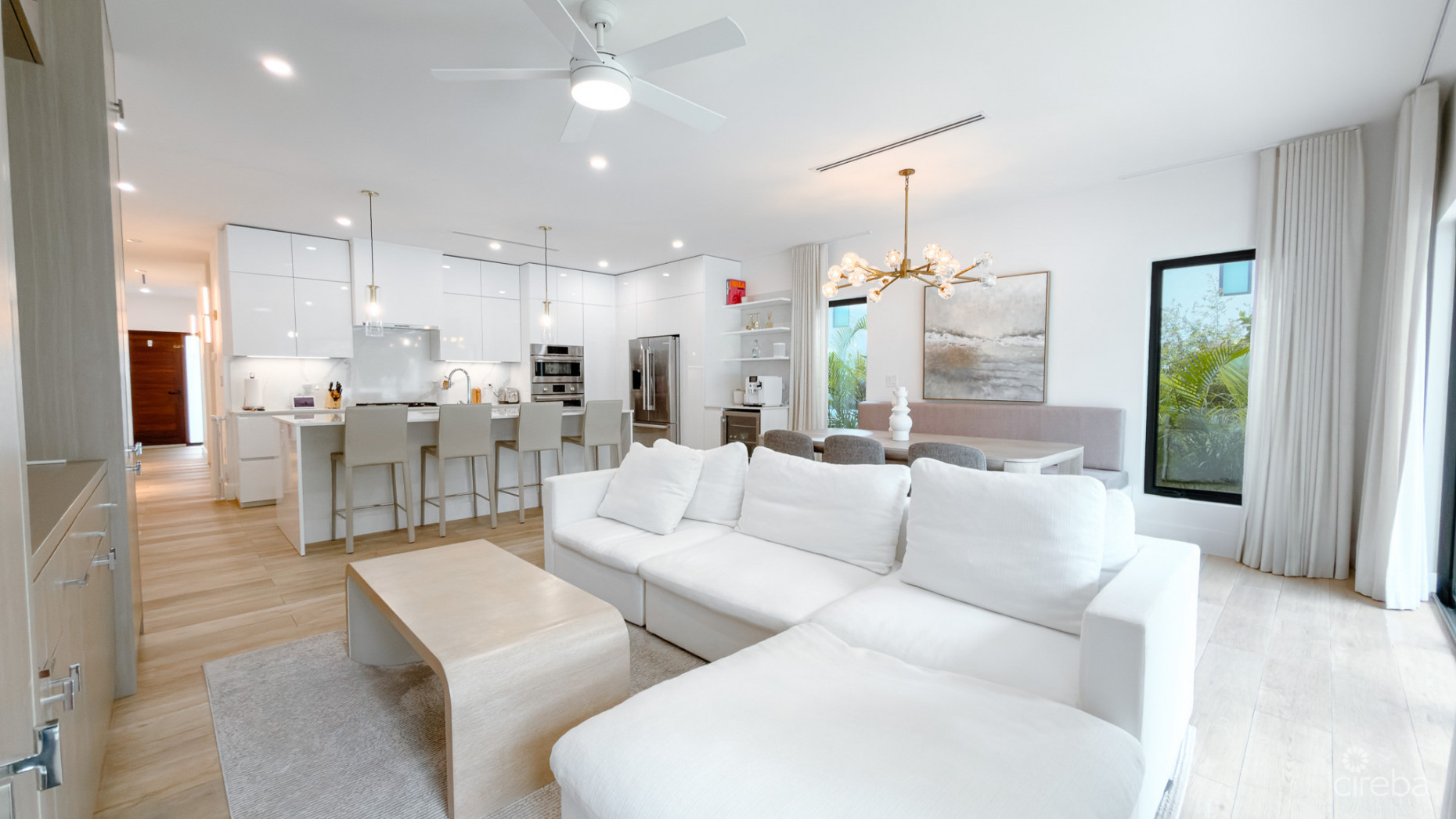 SALT AIR - 4 BED TOWNHOUSE THE SHORES