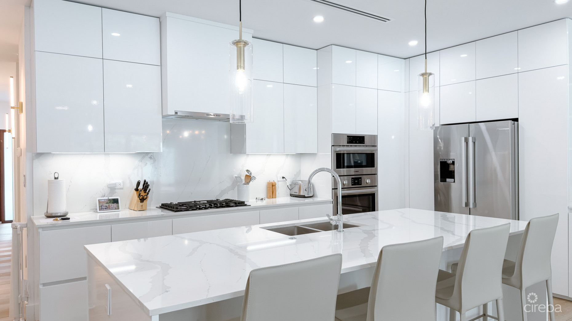 SALT AIR - 4 BED TOWNHOUSE THE SHORES