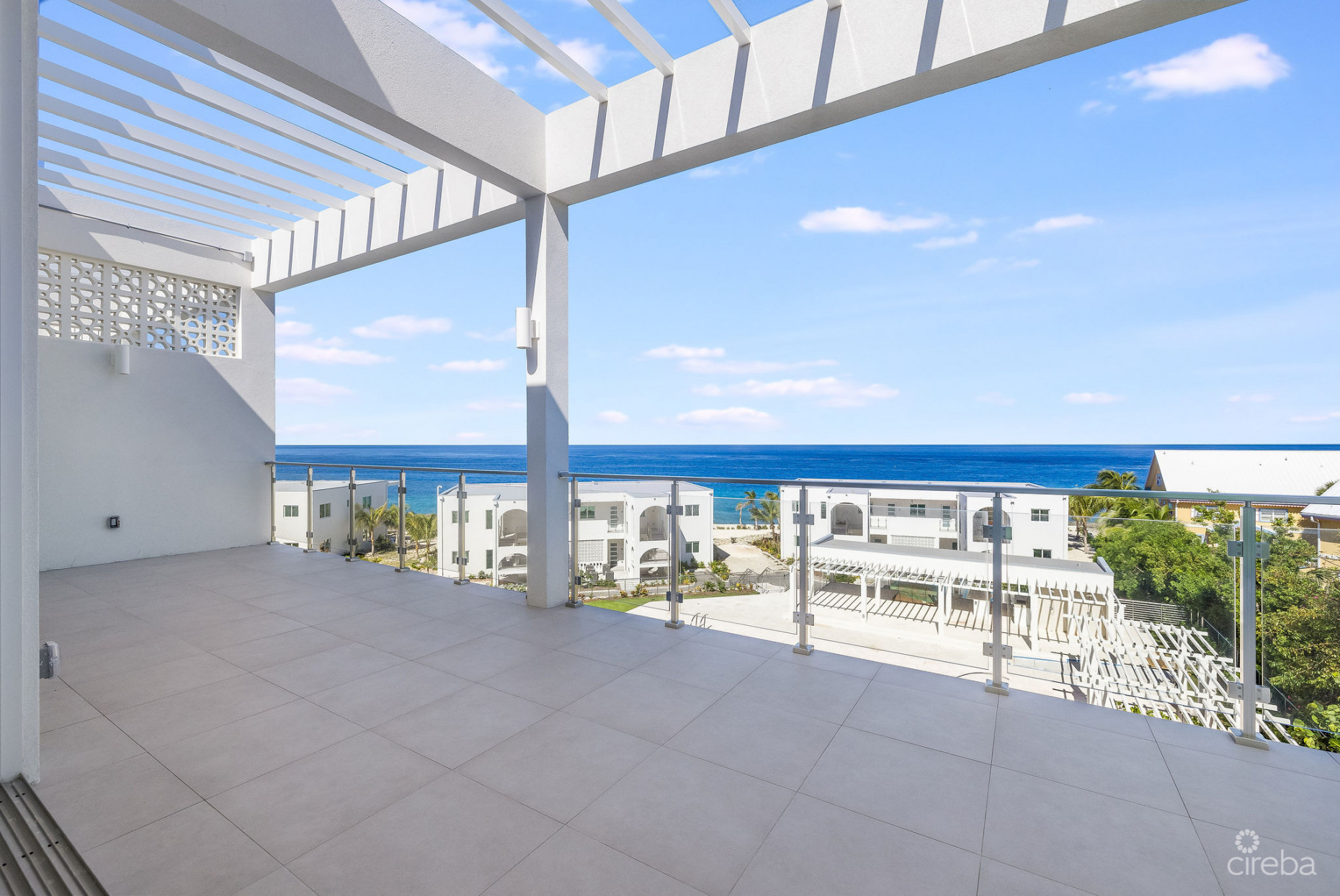 SUNSET POINT 19 - TOP FLOOR  PENTHOUSE WITH PANORAMIC SEA VIEWS