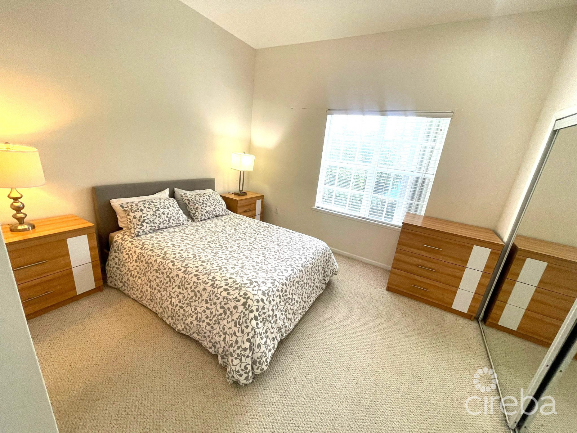 2 BED 2.5 BATH END UNIT - HOPE SPRINGS - GEORGE TOWN