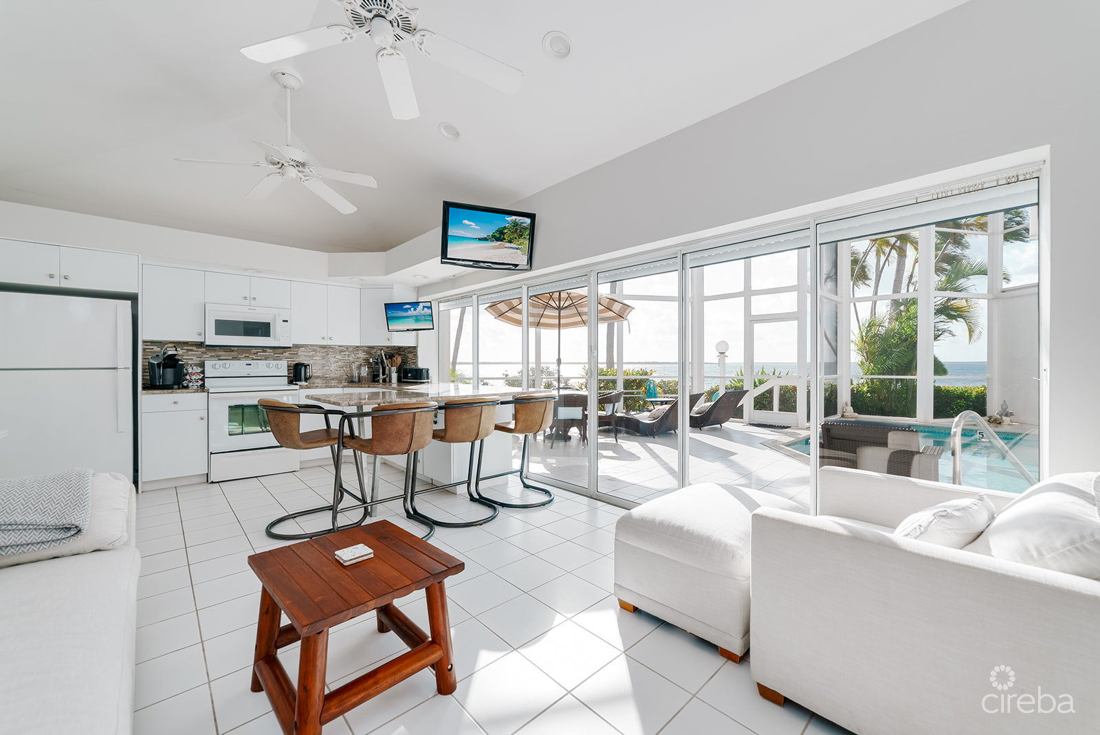 POOLS OF THE KAI - BEACHFRONT OASIS IN RUM POINT