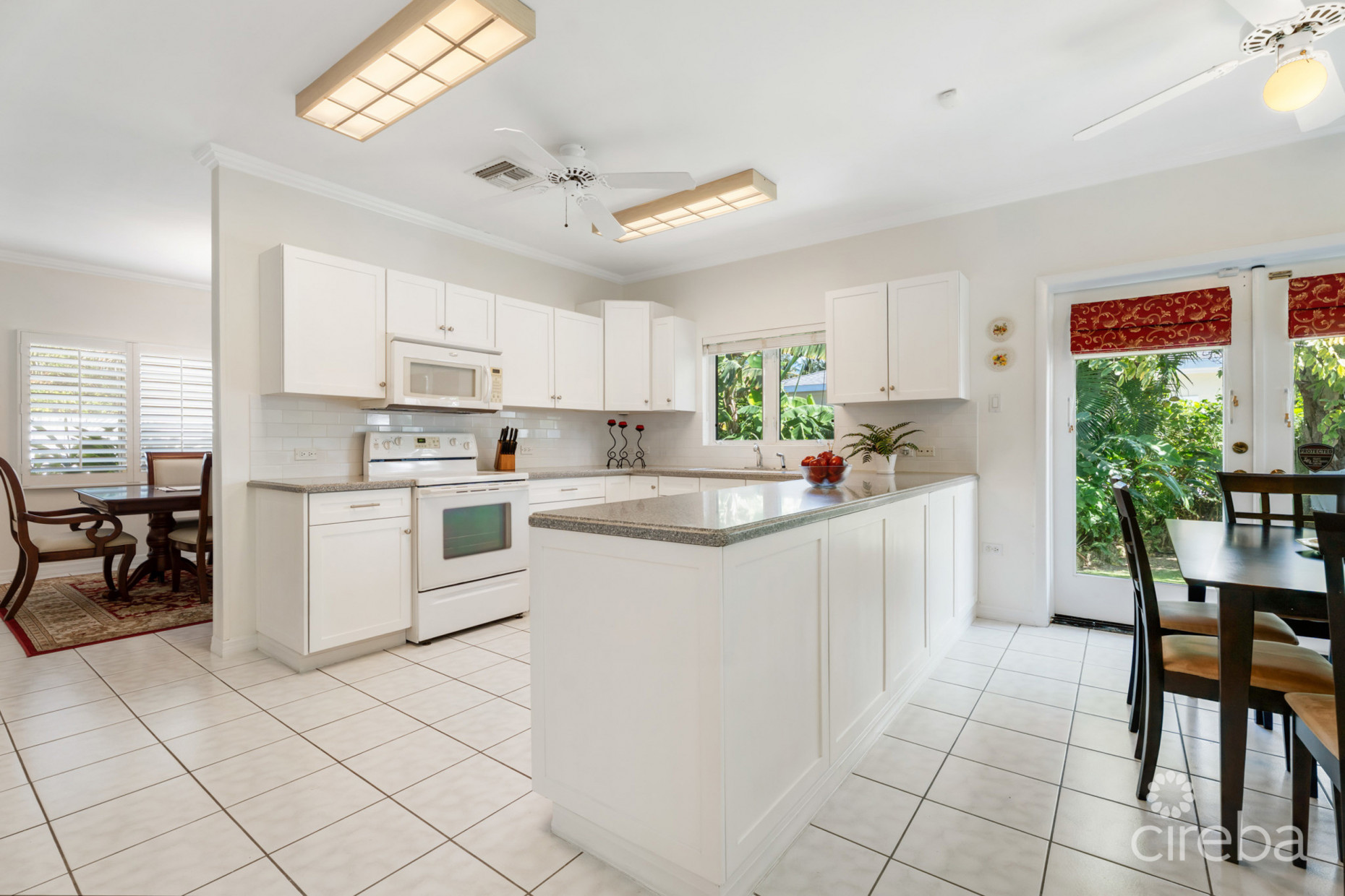 SNUG HARBOUR FAMILY HOME