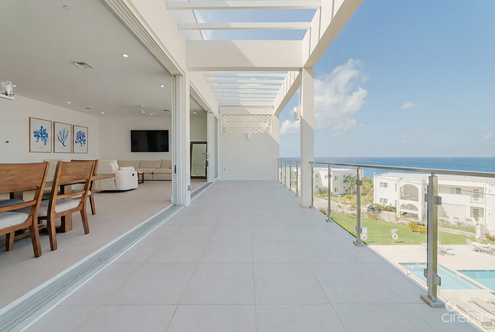 SUNSET POINT 19 - TOP FLOOR  PENTHOUSE WITH PANORAMIC SEA VIEWS
