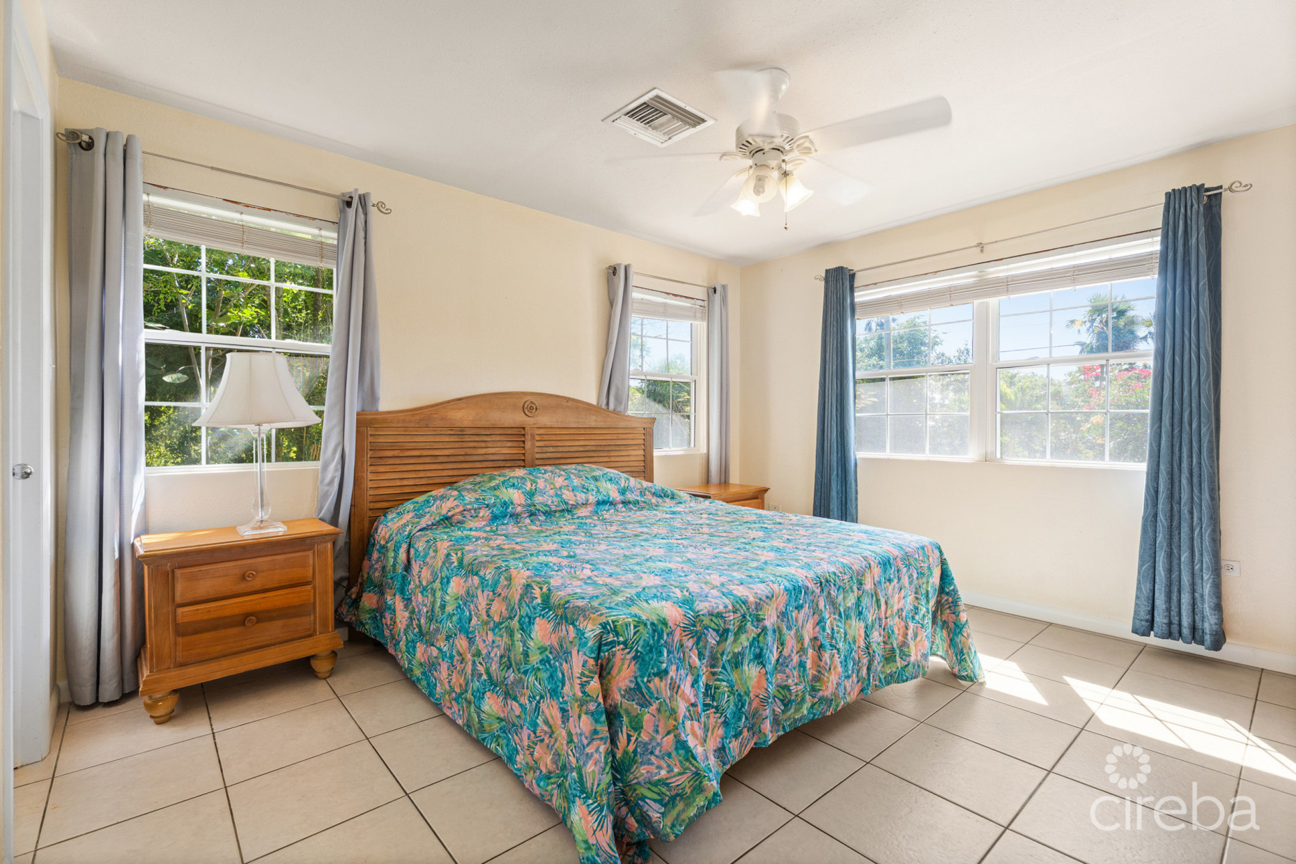 SOUTHSIDE HOME AND BLUFFSIDE COTTAGE