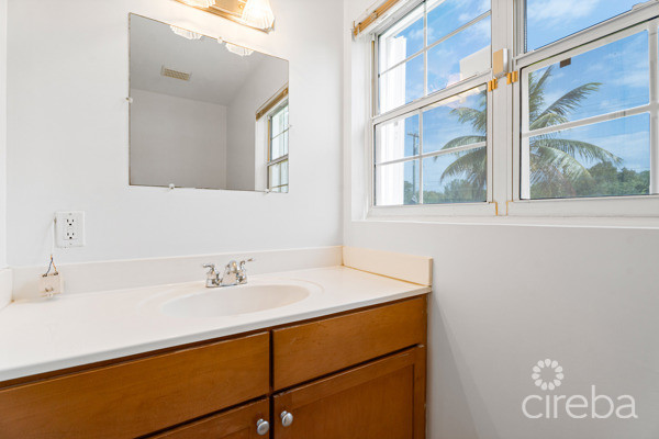 EAST END PARADISE VILLAS.  3 BED, 3 BATH + DEN WITH PRIVATE BEACH