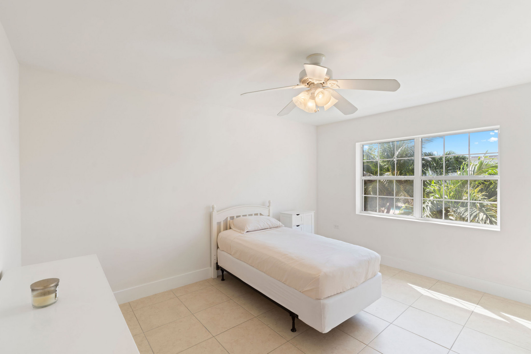 Cayman Escape #7 Canalfront With Dock