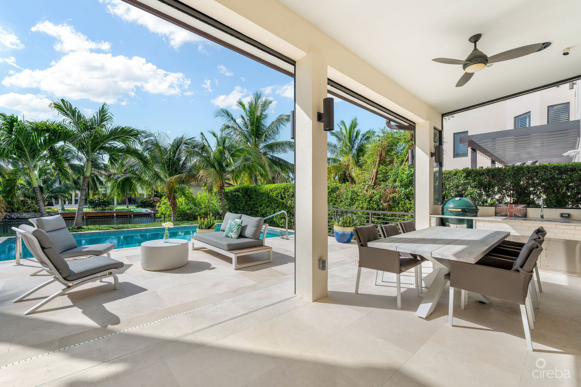 CYPRESS POINTE NORTH STAND ALONE EXECUTIVE RESIDENCE