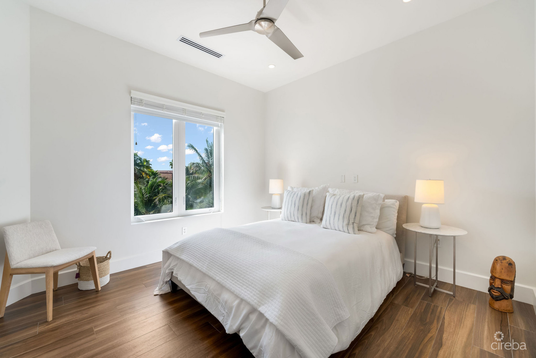 CYPRESS POINTE NORTH STAND ALONE EXECUTIVE RESIDENCE