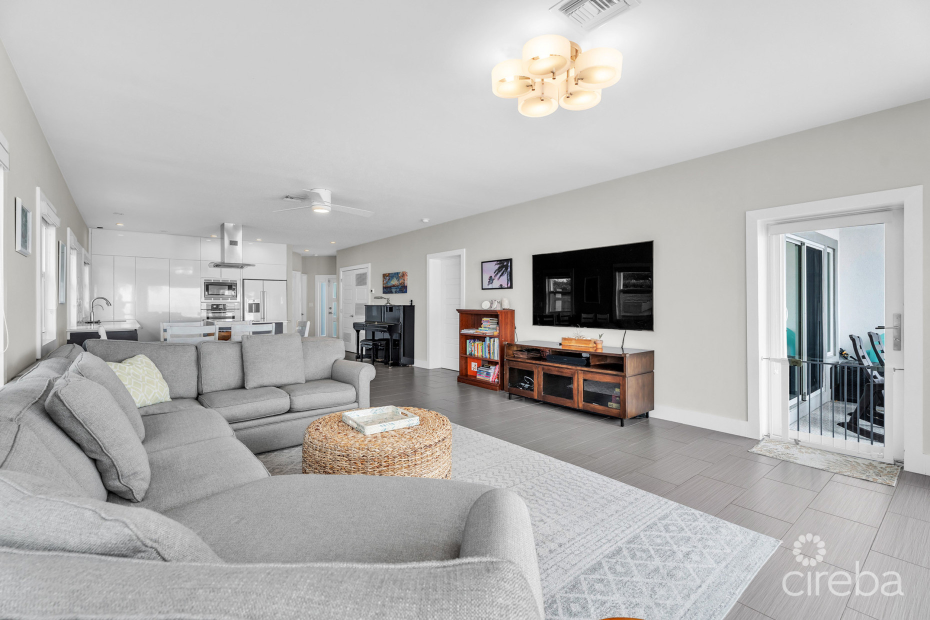 OLD PROSPECT GROVES - OCEANFRONT RESIDENCE #11