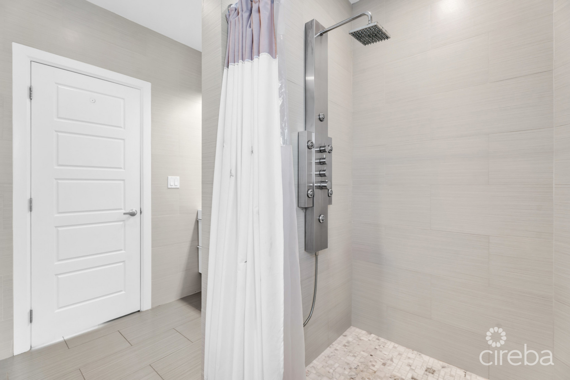 OLD PROSPECT GROVES - OCEANFRONT RESIDENCE #11