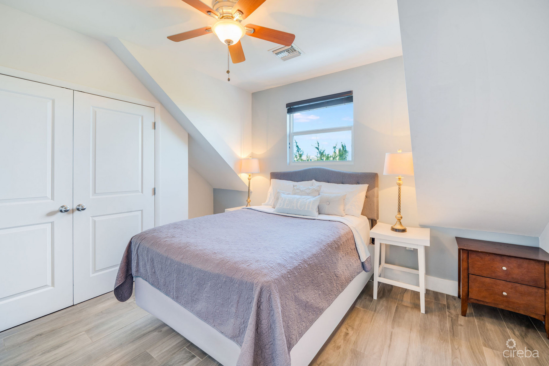 3BED SMB--PARK PLACE