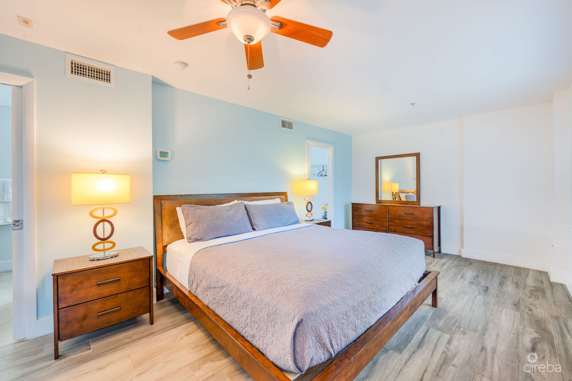 3BED SMB--PARK PLACE