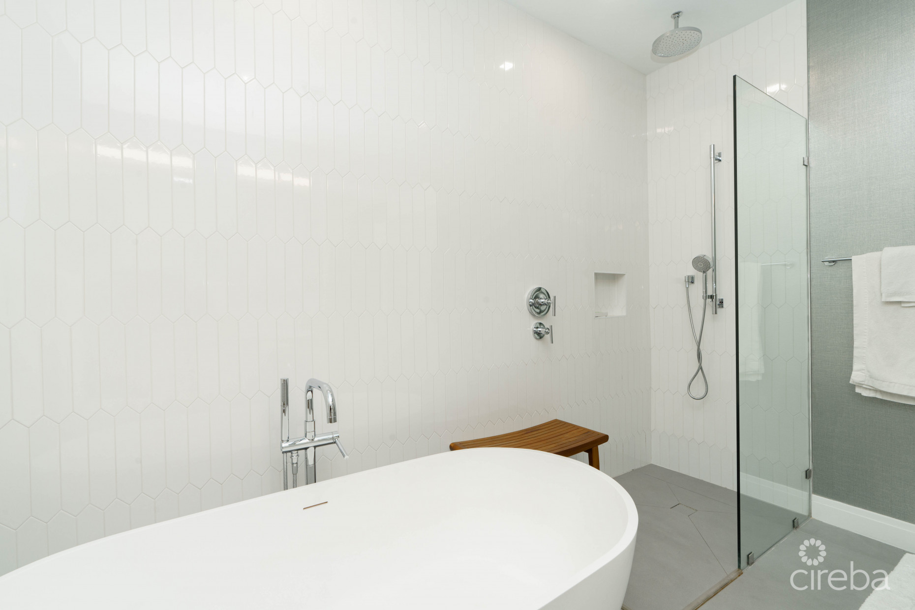 ONE CANAL POINT 7 - THREE BEDROOM TOWNHOME