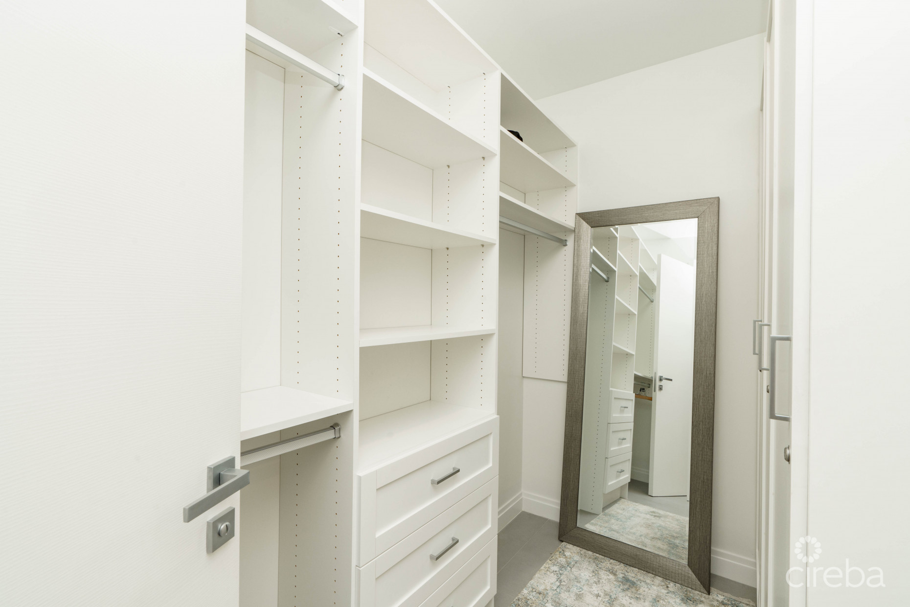 ONE CANAL POINT 7 - THREE BEDROOM TOWNHOME