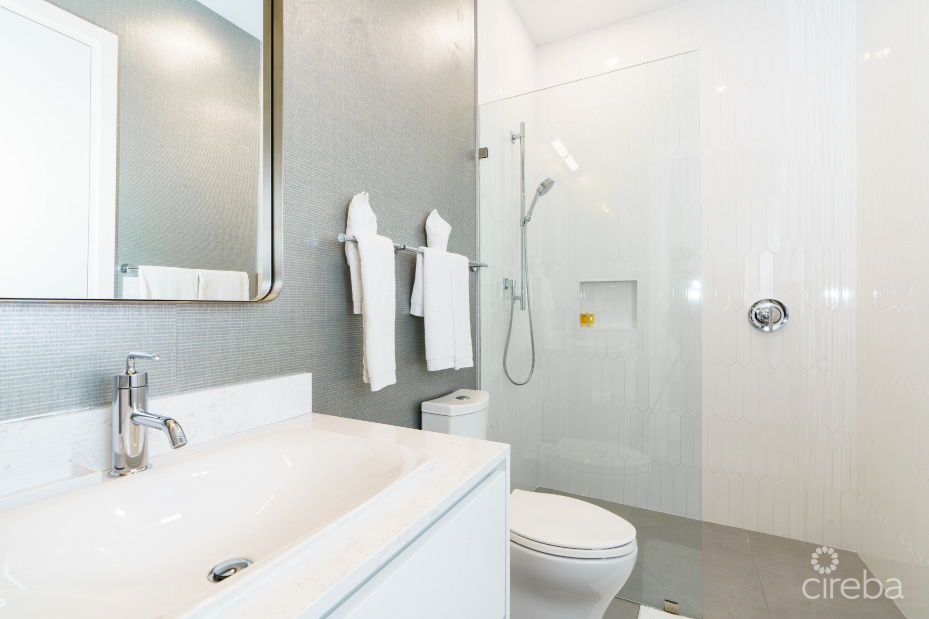 ONE CANAL POINT 7 - THREE BEDROOM TOWNHOME