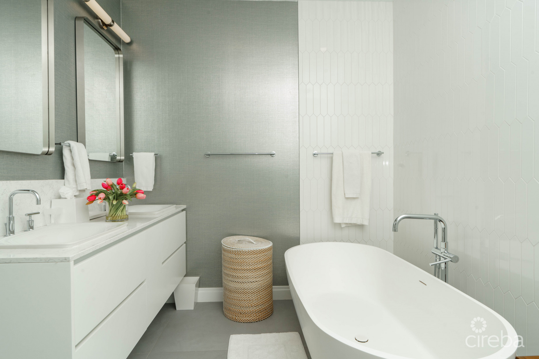 ONE CANAL POINT 7 - THREE BEDROOM TOWNHOME